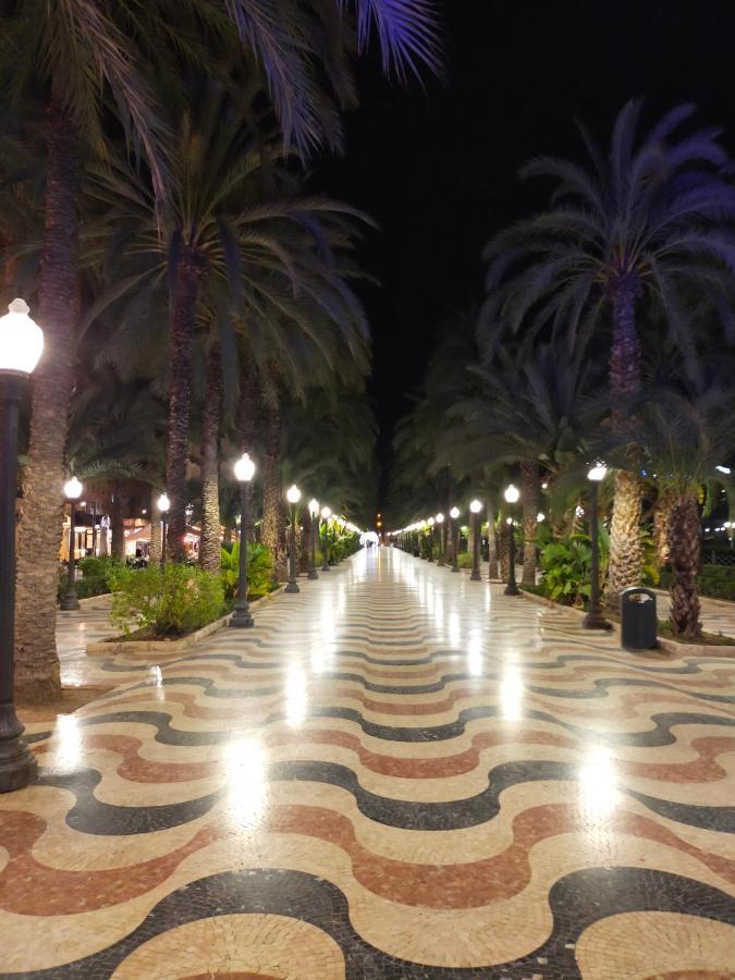 City Center Alicante - Cisneros Bagian luar foto